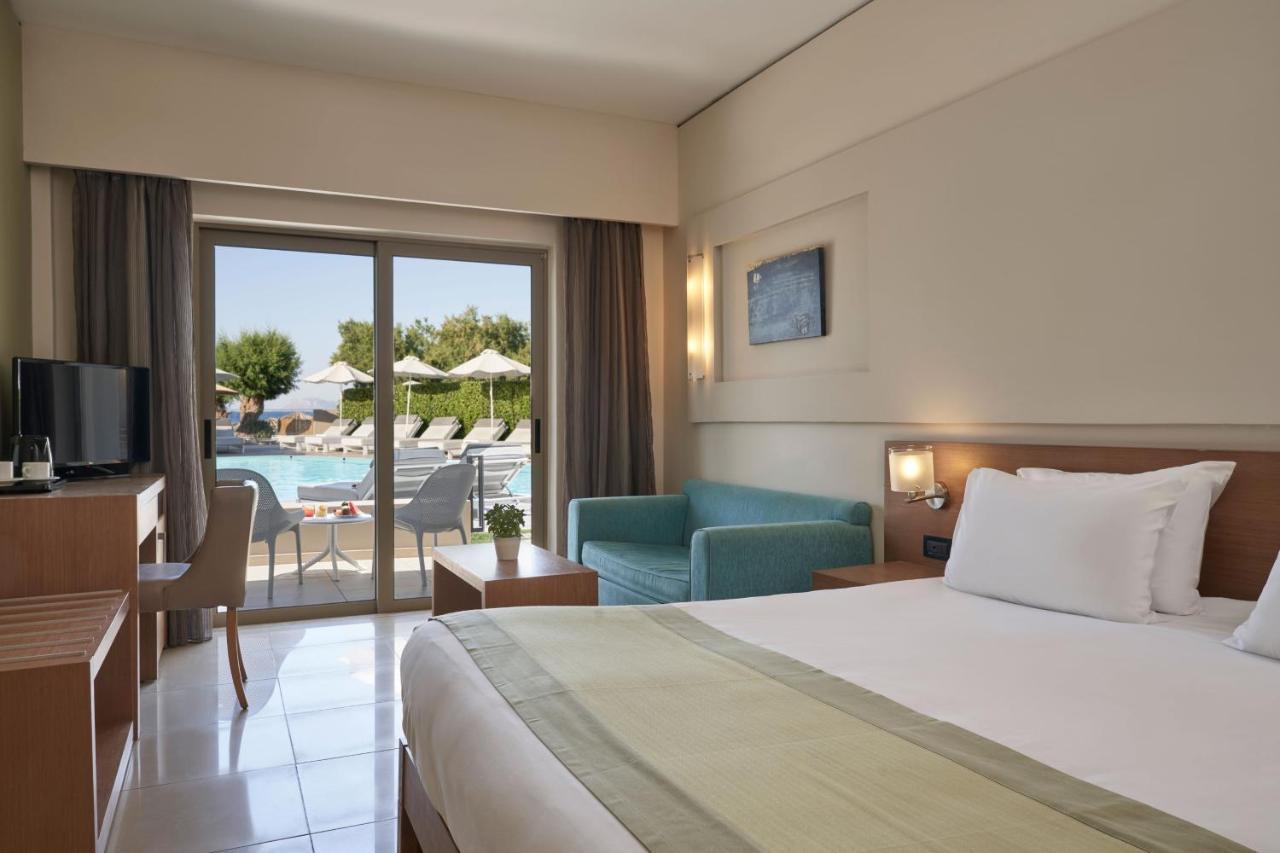 Agia Marina Atlantica Amalthia Beach Hotel - Adults Only מראה חיצוני תמונה